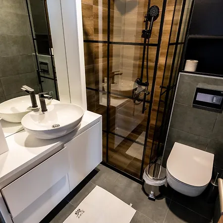Aparthotel Aris