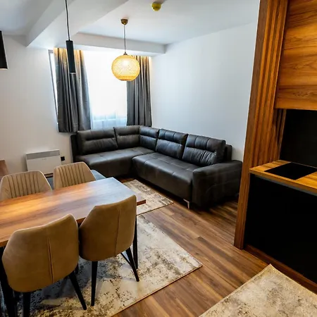 Aparthotel Aris