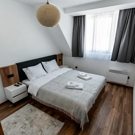 Aparthotel Aris *