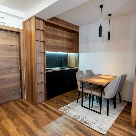 Aparthotel Aris *
