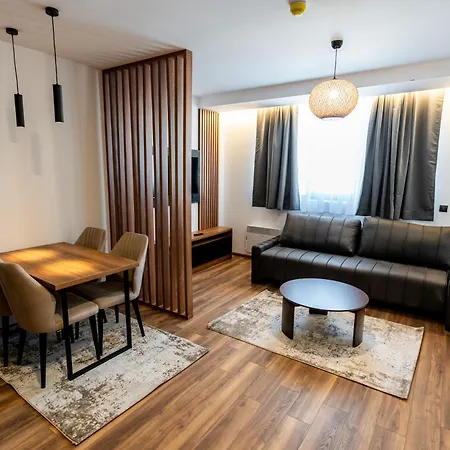 Aris 아파트호텔