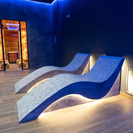 Aparthotel Aris *